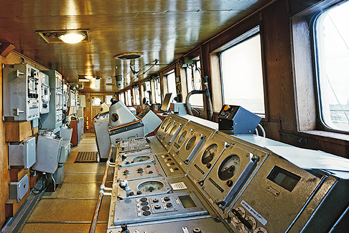 Die Brücke der MS Stubnitz